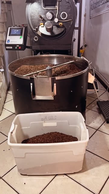 Roasting coffee in small batches